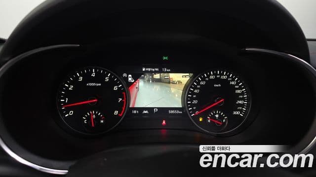 Kia Stinger 2023 — Şəkil 8/20