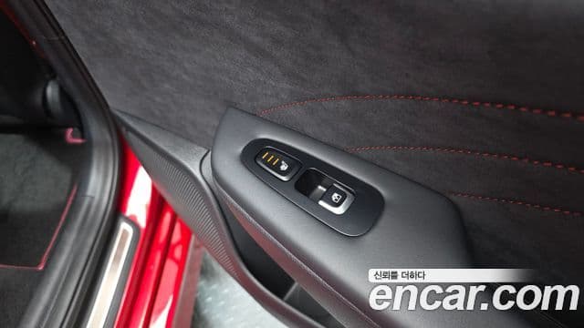 Kia Stinger 2023 — Şəkil 18/20
