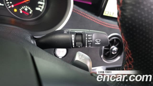 Kia Stinger Meister 2023 — Şəkil 21/35
