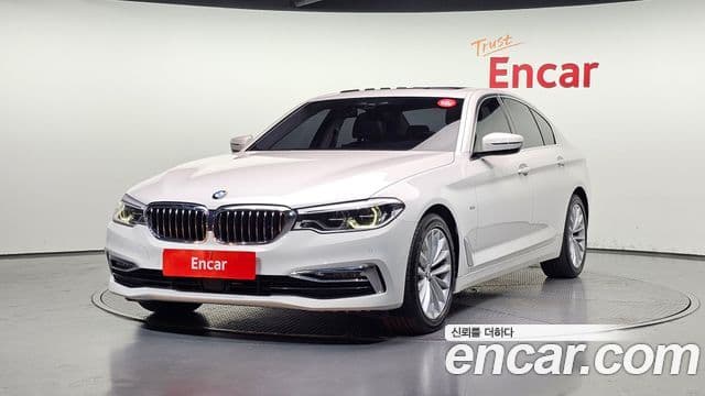 BMW 5 Series 2018 — Şəkil 1/20