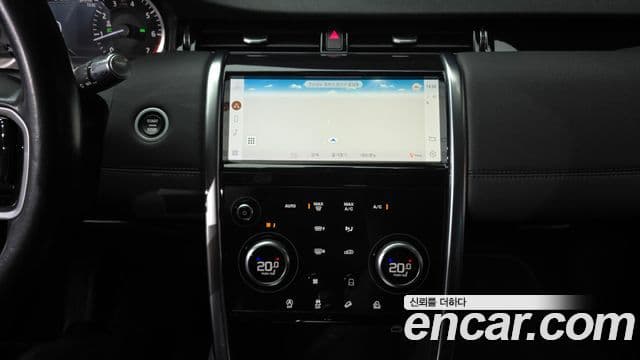 Land Rover Discovery Sport 2021 — Фото 14/20