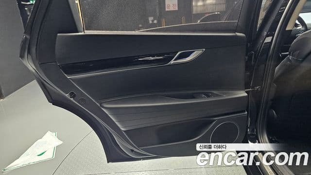 Genesis G80 2020 — Photo 13/32