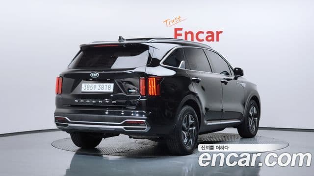 Kia Sorento 2021 — Фото 2/20