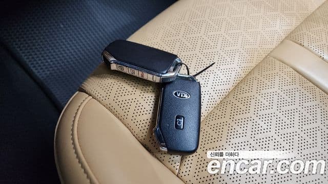 Kia Sorento 2021 — Фото 16/20