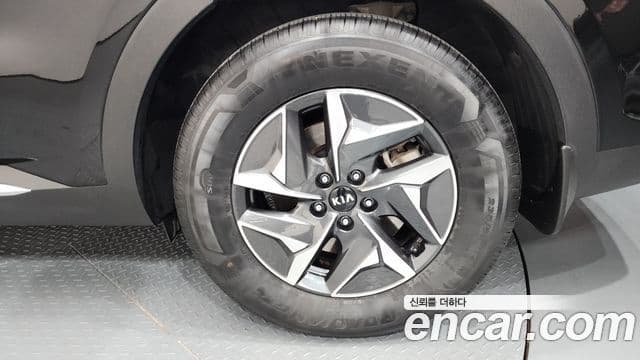 Kia Sorento 2021 — Şəkil 16/37
