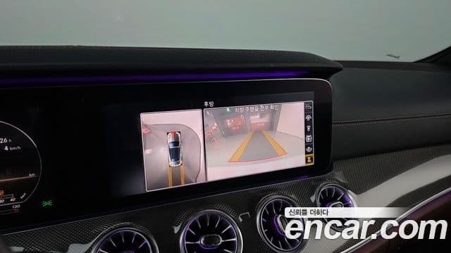 Mercedes-Benz E-Class 2020 — ფოტო 15/20