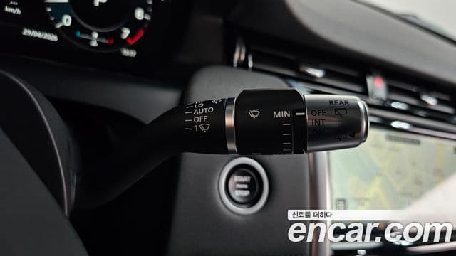 Land Rover Discovery Sport 2022 — Photo 4/38
