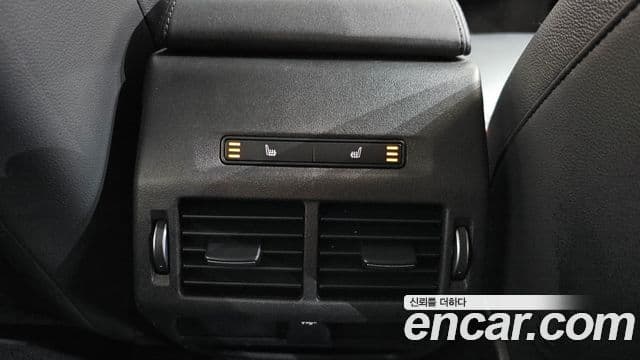 Land Rover Discovery Sport 2022 — Photo 14/38
