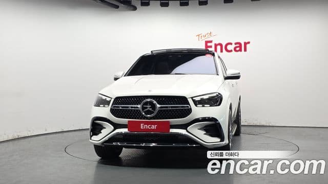 Mercedes-Benz GLE-Class 2024 — Photo 2/20