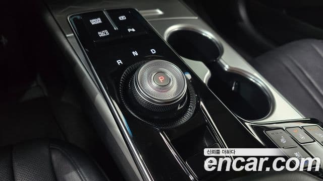 Kia K8 2021 — ფოტო 8/20