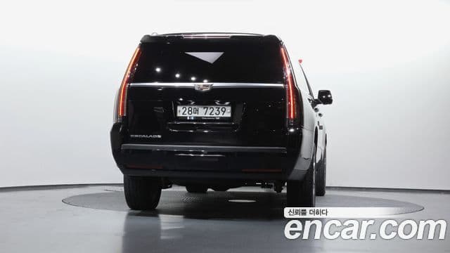 Cadillac Escalade 2018 — Şəkil 4/20