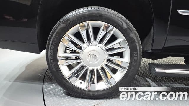 Cadillac Escalade 2018 — Şəkil 5/20