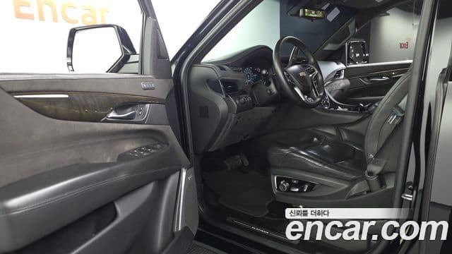 Cadillac Escalade 2018 — Şəkil 10/20
