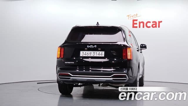 Kia Sorento 2023 — ფოტო 4/20