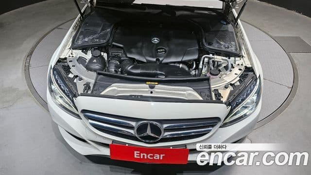 Mercedes-Benz C-Class 2018 — Şəkil 6/20