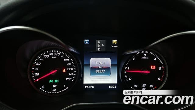 Mercedes-Benz C-Class 2018 — Şəkil 8/20
