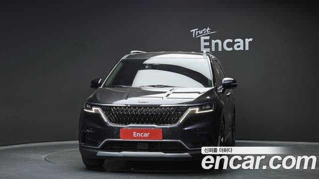 Kia Carnival 2021 — Фото 3/20