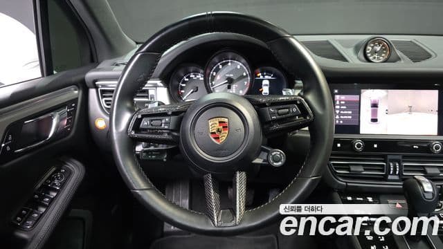 Porsche Macan 2022 — Şəkil 13/20