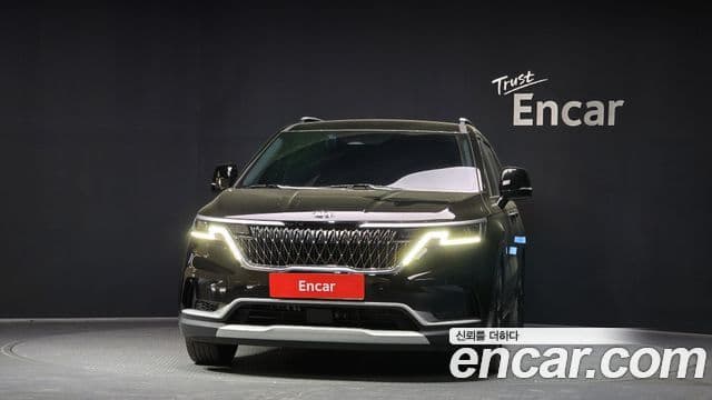 Kia Carnival 2021 — Фото 3/20