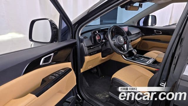 Kia Carnival 2021 — Фото 10/20