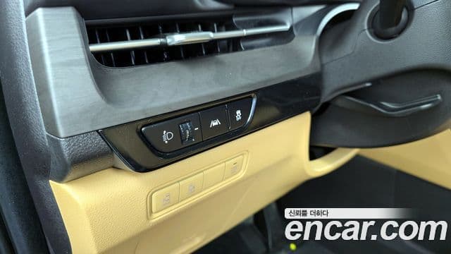 Kia Carnival 2021 — Фото 18/20