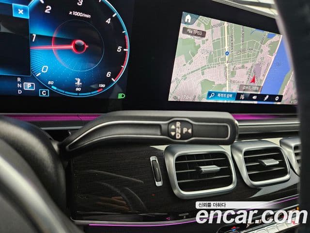 Mercedes-Benz GLE-Class 2022 — Şəkil 7/19