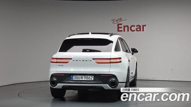 Genesis GV70 2021 — ფოტო 4/20