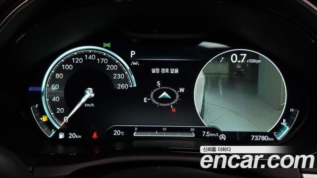Genesis GV70 2021 — ფოტო 8/20