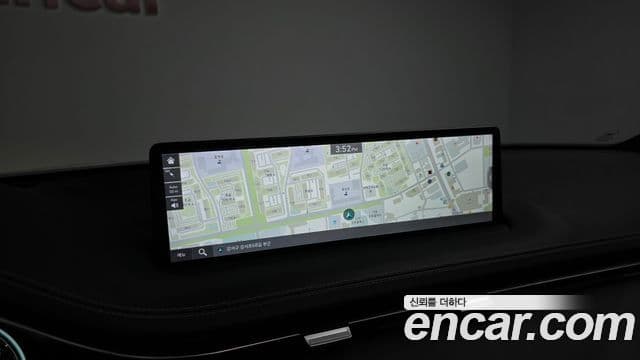 Genesis GV70 2021 — ფოტო 15/20