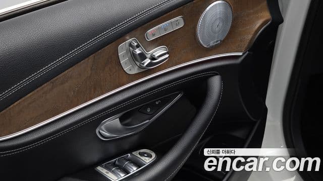 Mercedes-Benz E-Class 2018 — Şəkil 10/20