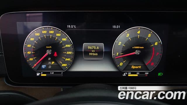 Mercedes-Benz E-Class 2018 — Şəkil 11/20