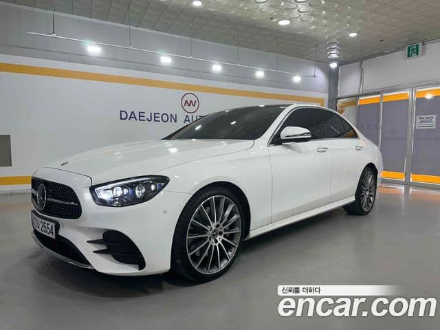 Mercedes-Benz E-Class 2021 — ფოტო 3/20