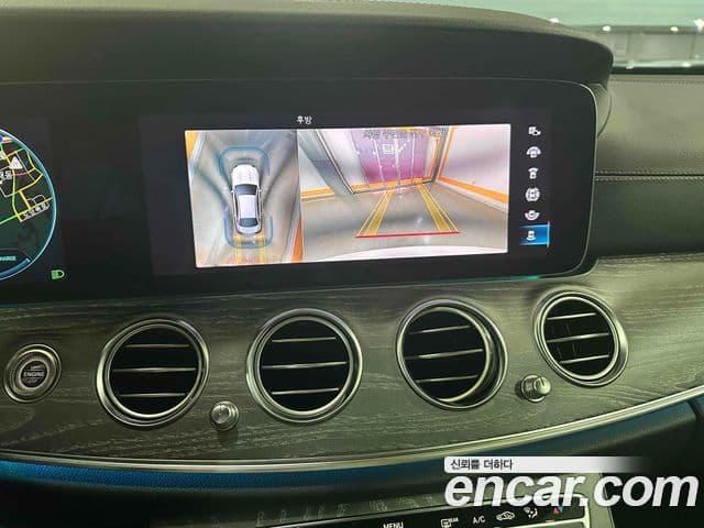 Mercedes-Benz E-Class 2021 — ფოტო 10/20