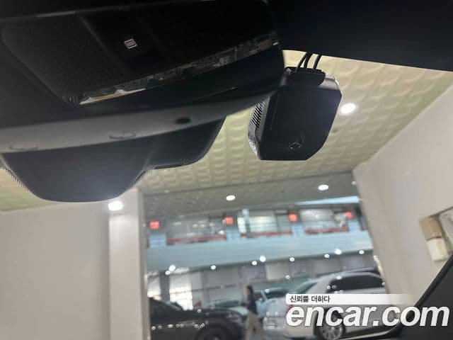 Mercedes-Benz E-Class 2021 — ფოტო 12/20