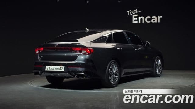 Kia K5 2021 — Şəkil 1/20