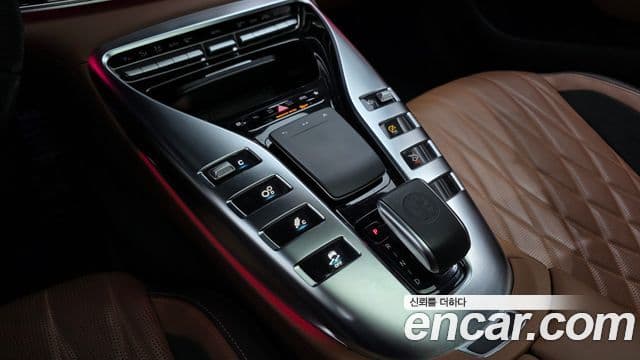 Mercedes-Benz AMG GT 2021 — Şəkil 9/20