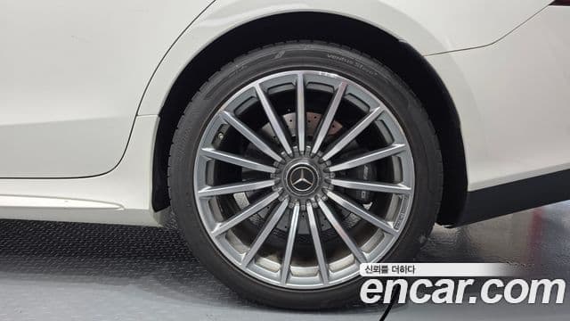 Mercedes-Benz AMG GT 2021 — Photo 21/31