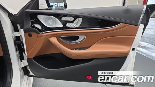 Mercedes-Benz AMG GT 2021 — Photo 2/31