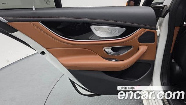 Mercedes-Benz AMG GT 2021 — Photo 8/31