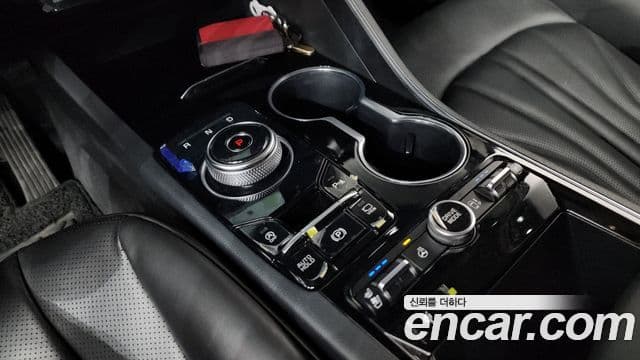 Kia K5 2022 — Şəkil 9/20