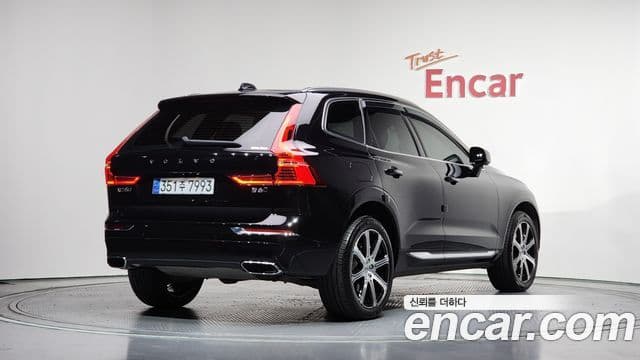Volvo XC60 2021 — Şəkil 2/20
