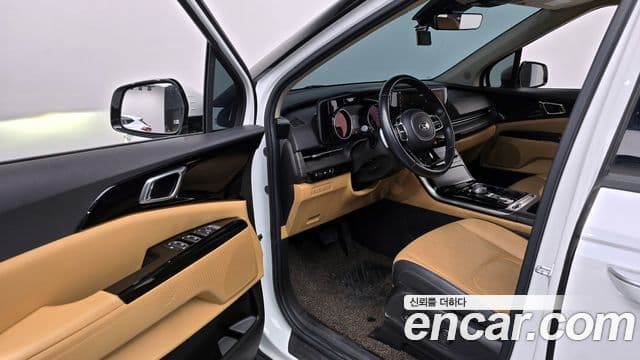 Kia Carnival 2021 — ფოტო 10/20