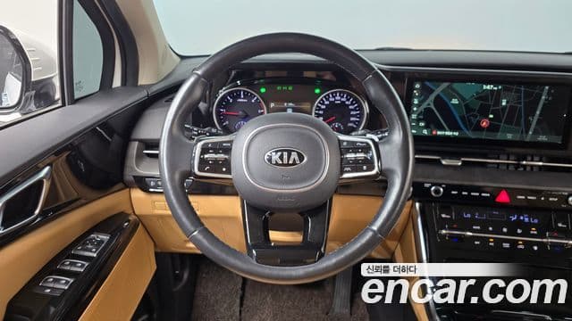 Kia Carnival 2021 — ფოტო 12/20