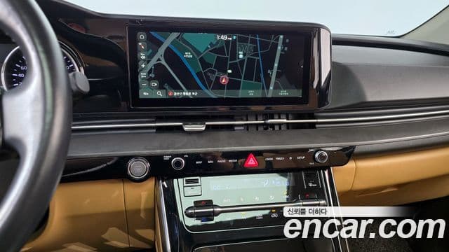 Kia Carnival 2021 — ფოტო 13/20
