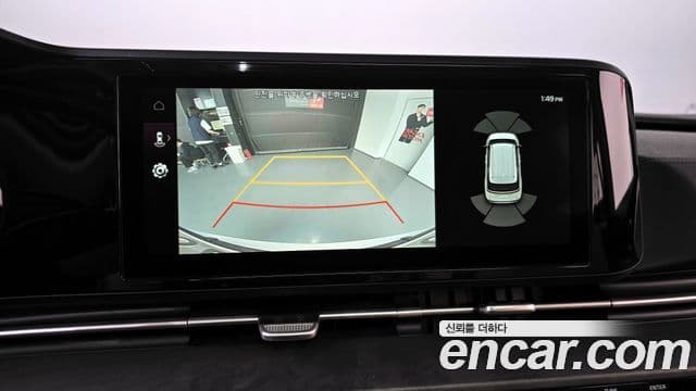 Kia Carnival 2021 — ფოტო 14/20