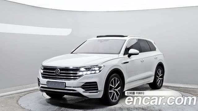 Volkswagen Touareg 2023 — Şəkil 11/20