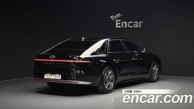 Hyundai Grandeur 2023 — ფოტო 2/20
