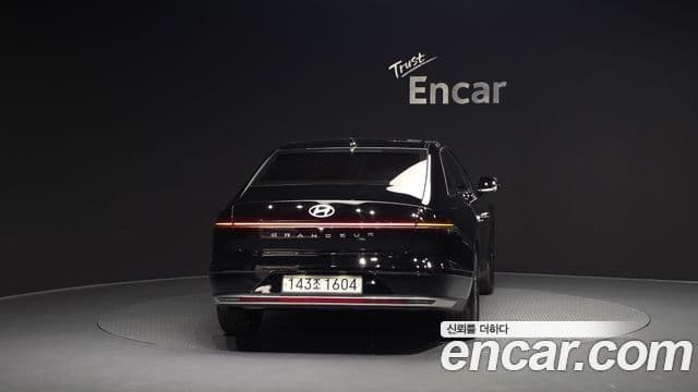 Hyundai Grandeur 2023 — ფოტო 4/20
