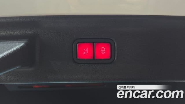 Mercedes-Benz S-Class 2022 — Photo 28/33