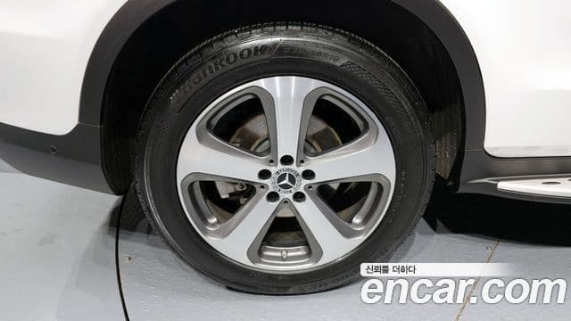 Mercedes-Benz GLC-Class 2019 — ფოტო 5/20